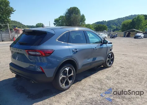 2025 Ford Escape St-Line Select from USA, damaged, VIN 1FMCU9NA1SUA25813